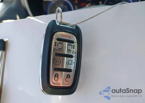 2018 Chrysler Pacifica Limited z USA, uszkodzony, nr VIN 2C4RC1GG7JR306031